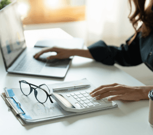 إدارة المكاتب والسكرتارية التنفيذية