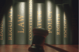 دورة شاملة في قوانين العمل ولوائح التوظيف